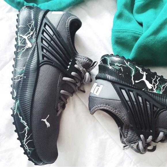 Puma youth sneakers - Picture 1 of 13